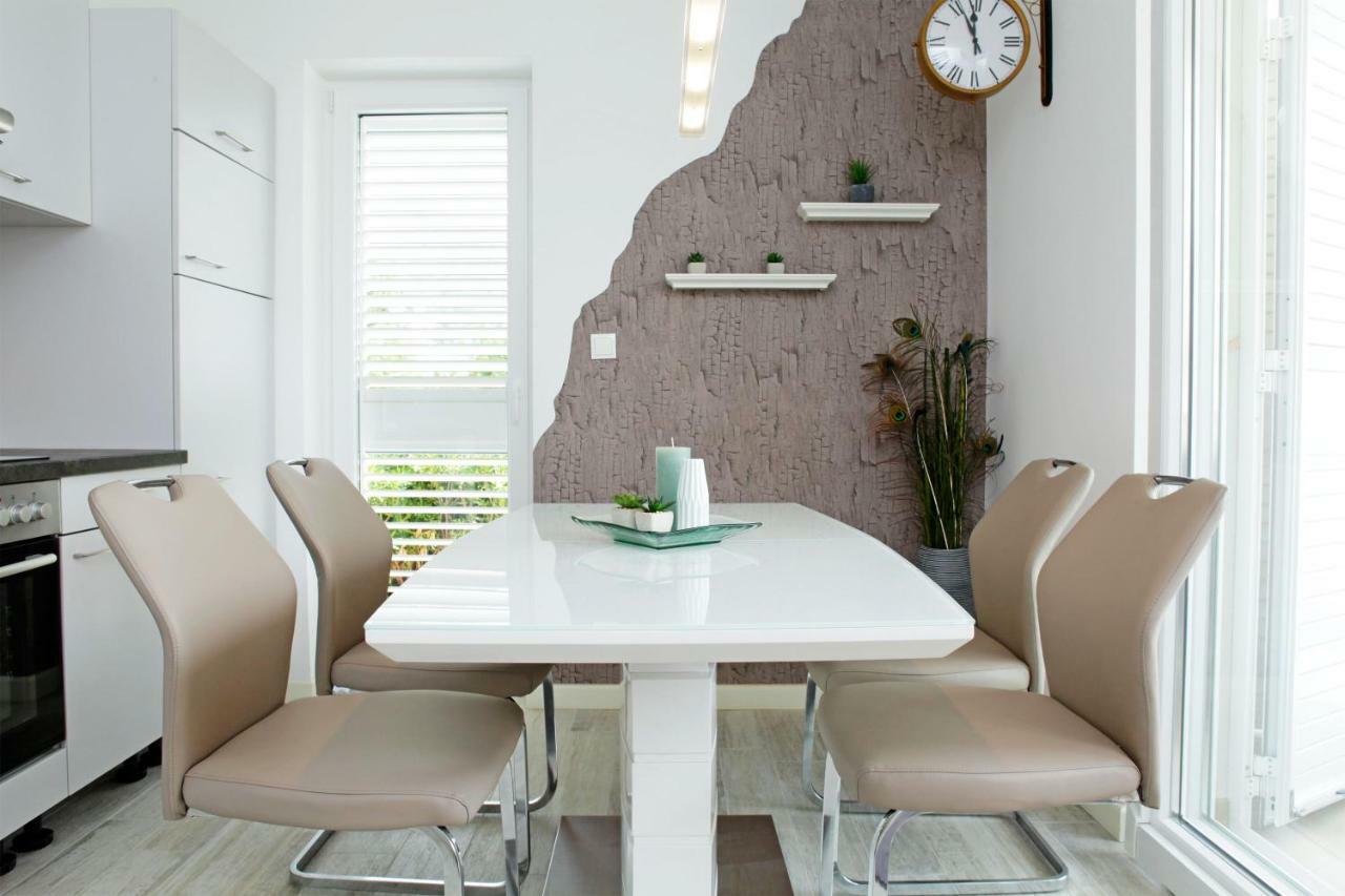 Apartments Mistral Bol Zewnętrze zdjęcie
