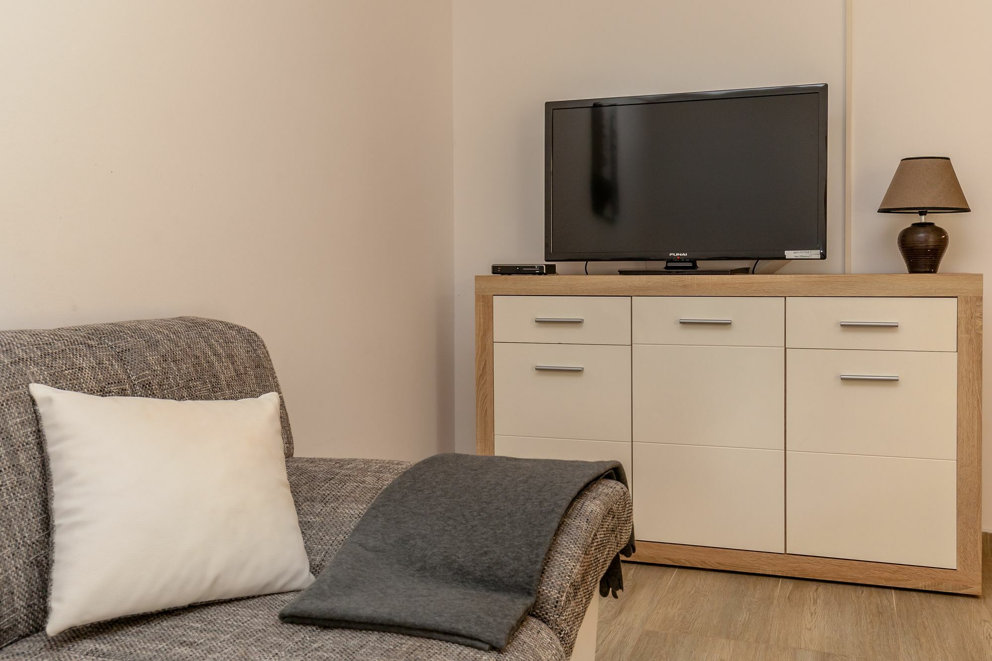 Apartments Mistral Bol Zewnętrze zdjęcie