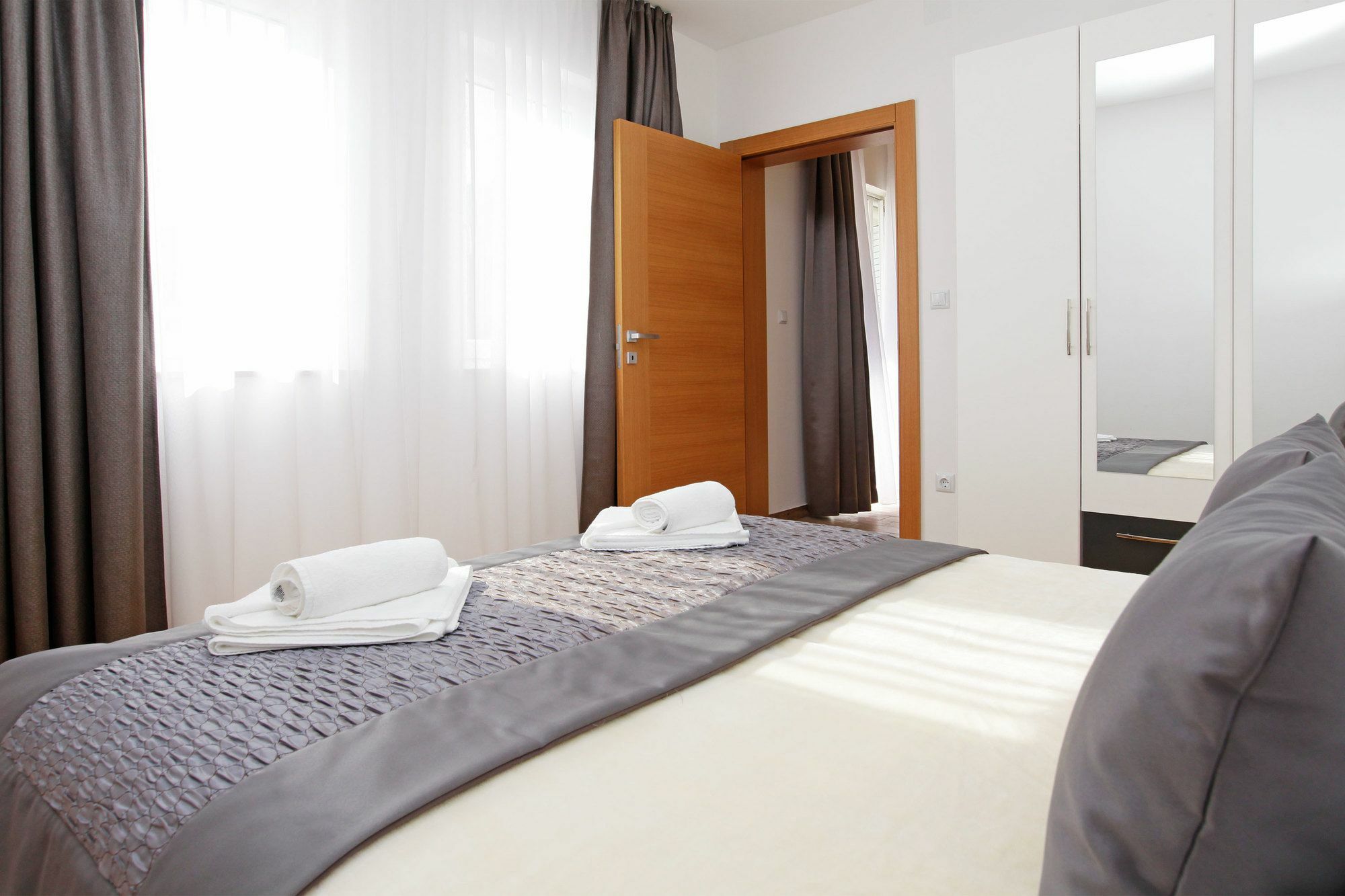 Apartments Mistral Bol Zewnętrze zdjęcie